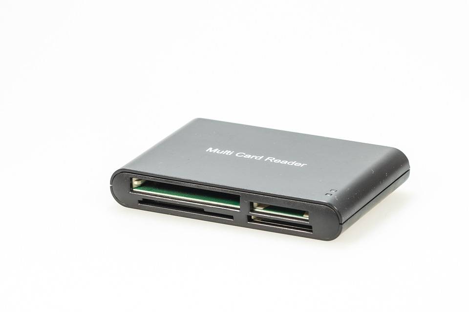 SD card reader