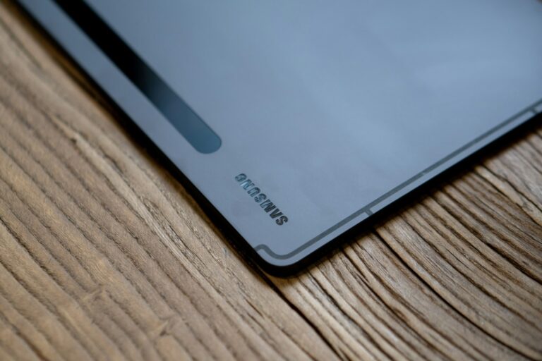 Samsung Galaxy Tablet repair Fresno: Samsung logo on tablet