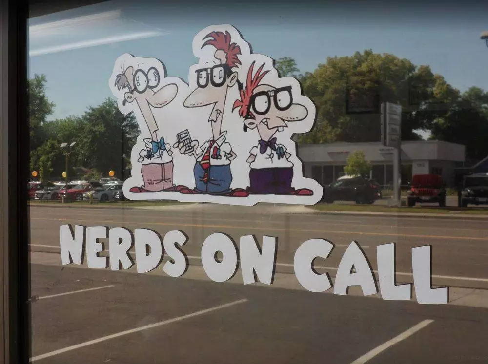 Outside the Nerds on Call Chico location